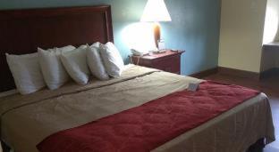 Expo Inn Tulsa Room photo